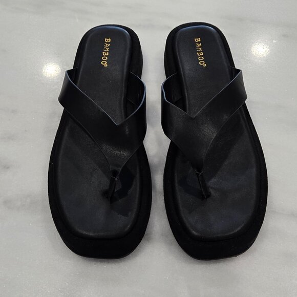 BAMBOO Shoes - Bamboo Mayven - Black-  Platform Sandals - Size 10 - EUC